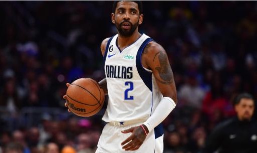 英雄联盟赛事-怎么看？字母哥：欧文受伤很不幸 他是伟大的领导者