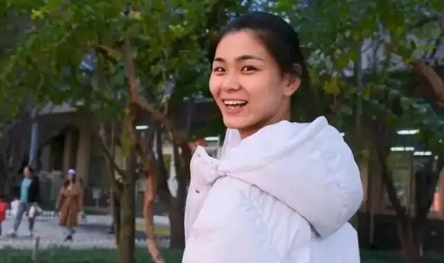 英雄联盟世界赛官网-山东女排两大国手转型，梅笑寒、杜清清入职山农大，开启人生新篇|山东队|排球|山东排球|二传手|赛场_新浪体育_新浪新闻